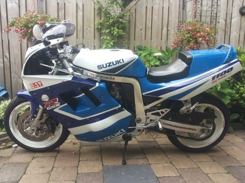 Product picture 1990-1992 Suzuki GSX-R1100 Service Repair Workshop Manual Download (1990 1991 1992)