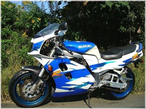 Product picture 1993-1996 Suzuki GSX-R1100W Service Repair Workshop Manual Download (1993 1994 1995 1996)