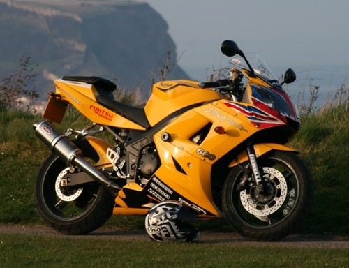 Product picture 2003 2004 Triumph Daytona 600 Service Repair Workshop Manual Download (2003 2004)