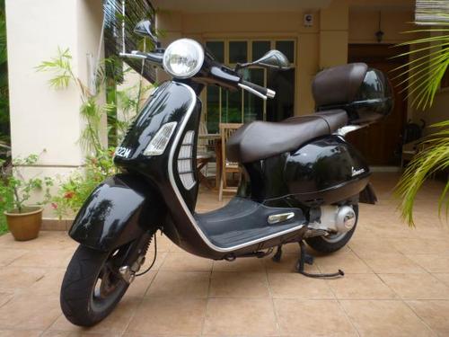 Product picture Piaggio Vespa GT200 Service Repair Workshop Manual Download