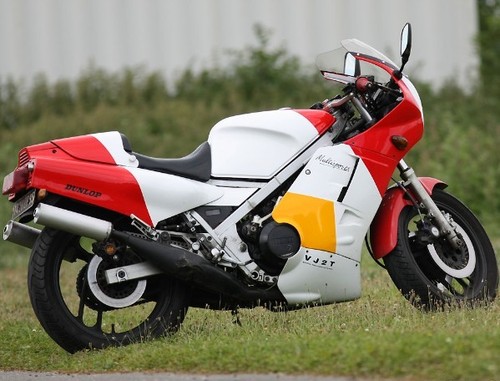 Product picture 1984 Yamaha RD500LC Service Repair Workshop Manual DOWNLOAD