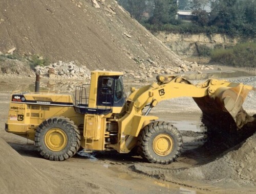 Product picture Komatsu WA700-1 Wheel Loader Service Repair Workshop Manual DOWNLOAD (SN: 10001 and up)