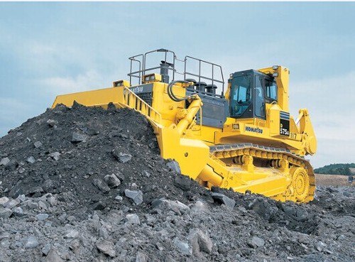 Product picture Komatsu D575A-3 Super Dozer Bulldozer Service Repair Workshop Manual DOWNLOAD (SN: 10101 and up)
